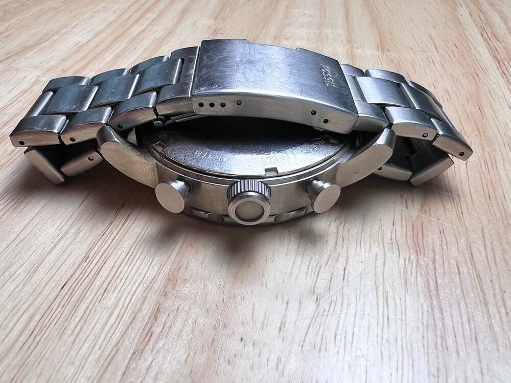 Fossil Men’s Chronograph Stainless Steel White Dial Date Watch Needs Battery - Picture 8 of 8